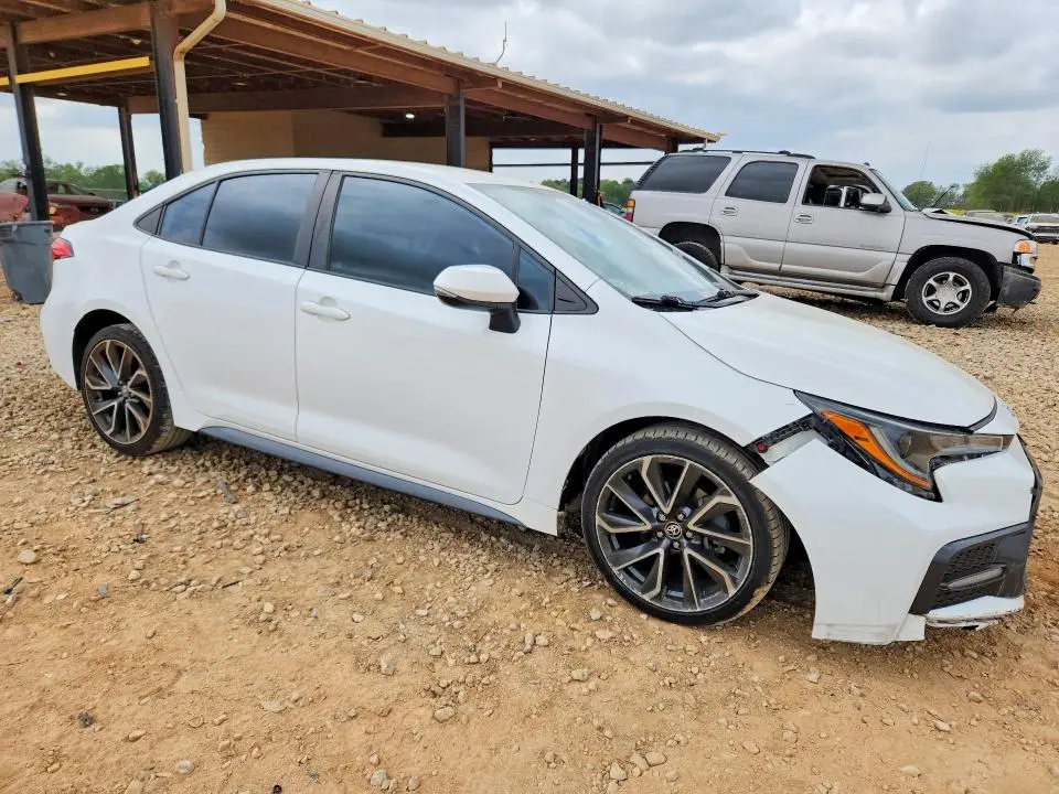 2020 TOYOTA COROLLA SE  