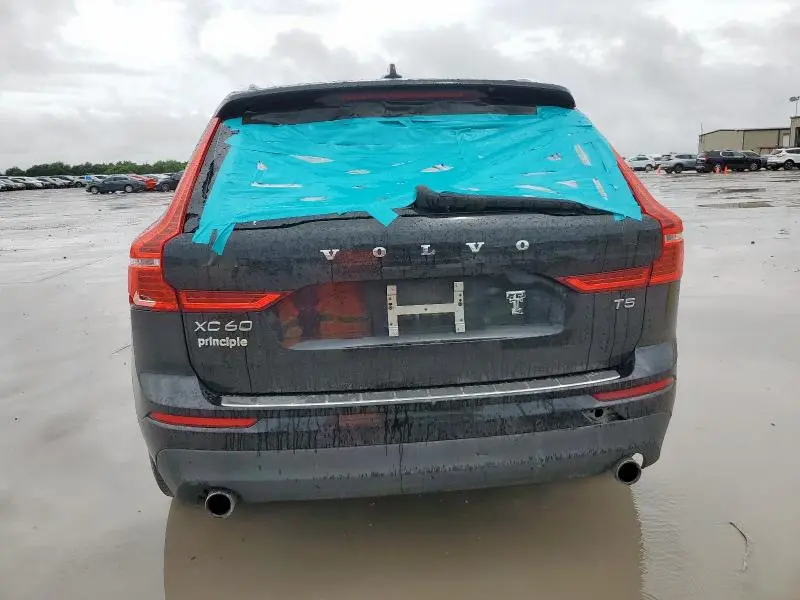 2019 VOLVO XC60 T5 MOMENTUM  