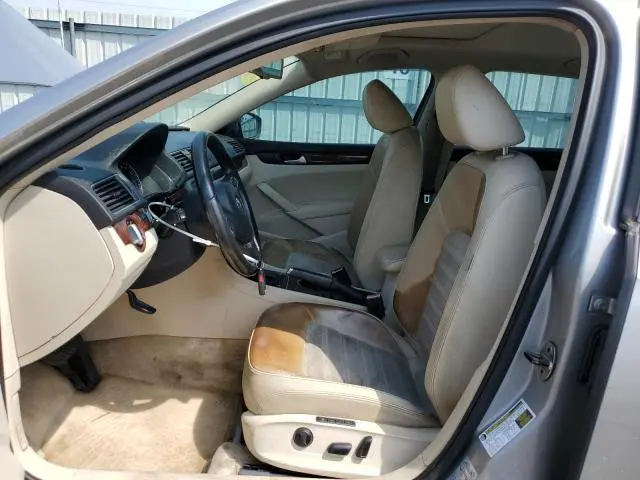 2013 VOLKSWAGEN PASSAT SEL  