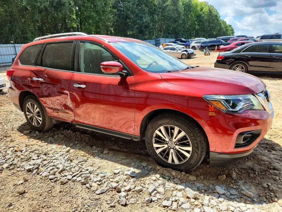 2017 NISSAN PATHFINDER SV  
