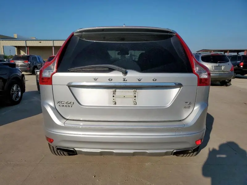 2015 VOLVO XC60 T6 PREMIER  