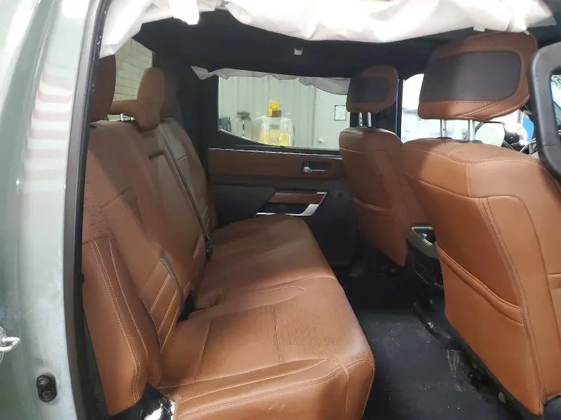 2025 TOYOTA TUNDRA CREWMAX PLATINUM  