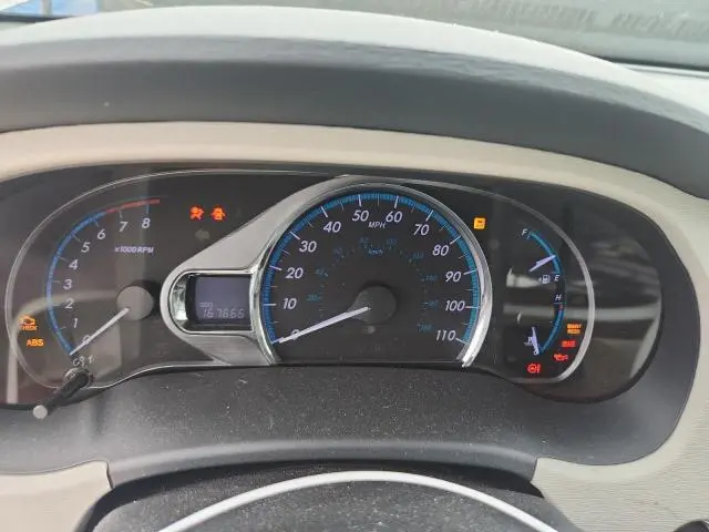 2014 TOYOTA SIENNA XLE  