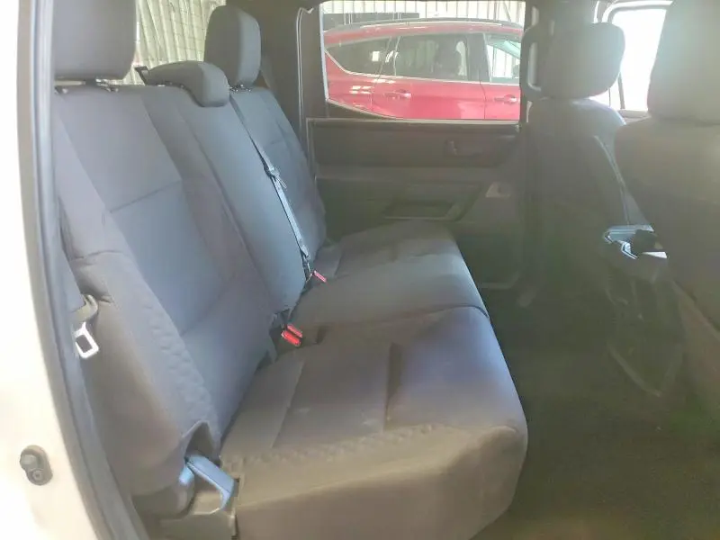 2026 TOYOTA TUNDRA SR  
