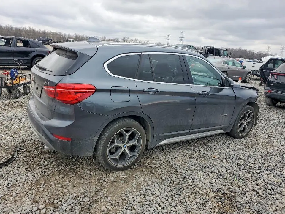 2016 BMW X1   