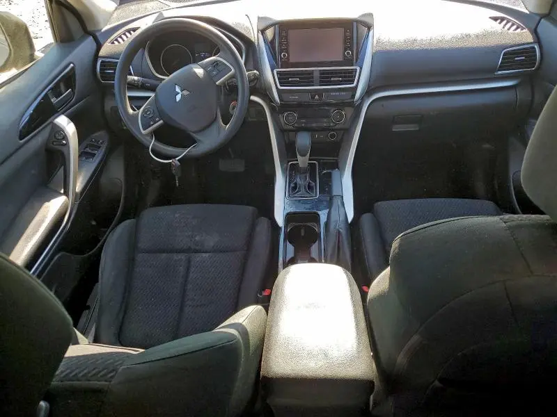 2020 MITSUBISHI ECLIPSE CROSS ES  