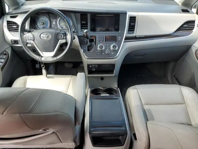 2015 TOYOTA SIENNA XLE  