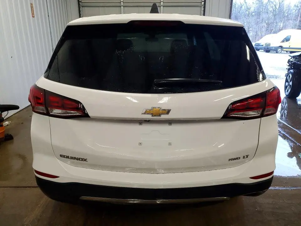 2022 CHEVROLET EQUINOX LT  