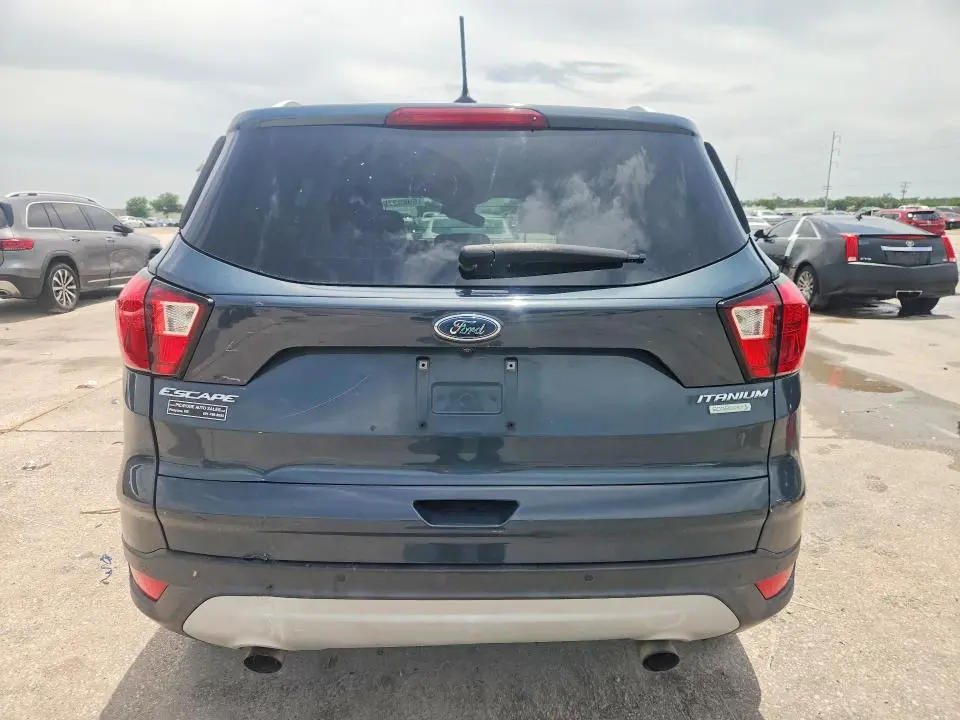 2019 FORD ESCAPE TITANIUM  