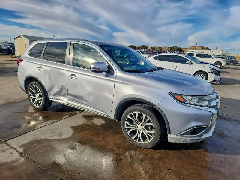 2016 MITSUBISHI OUTLANDER SE  