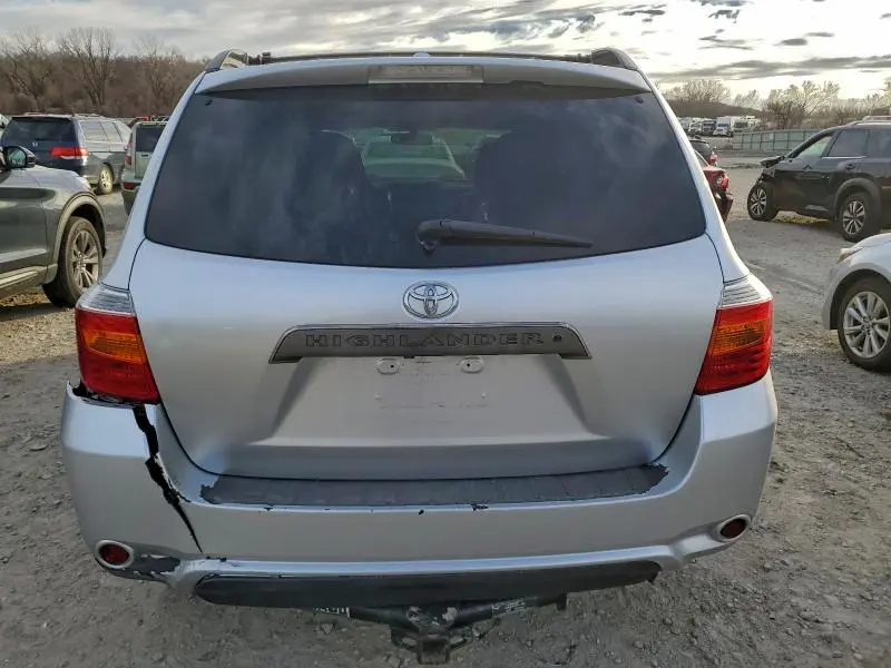 2010 TOYOTA HIGHLANDER SE  