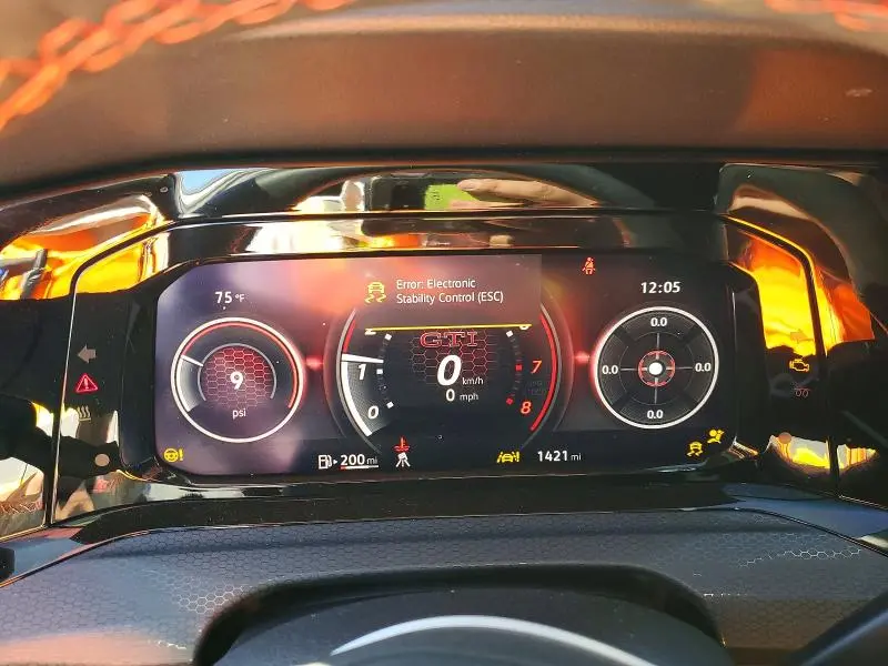 2024 VOLKSWAGEN GTI SE  