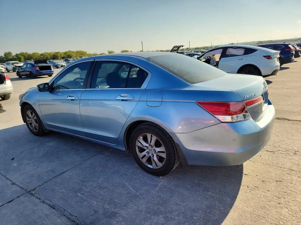 2011 HONDA ACCORD LXP  