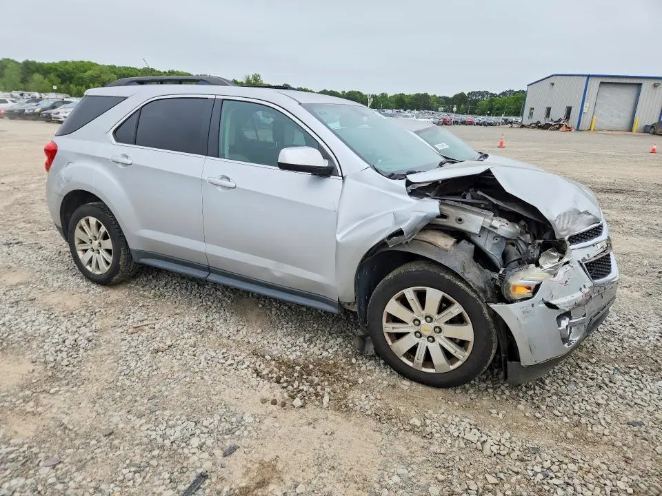 2011 CHEVROLET EQUINOX LT  