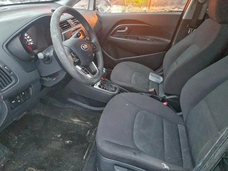 2015 KIA RIO LX  