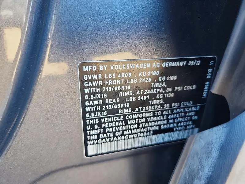 2012 VOLKSWAGEN TIGUAN S  