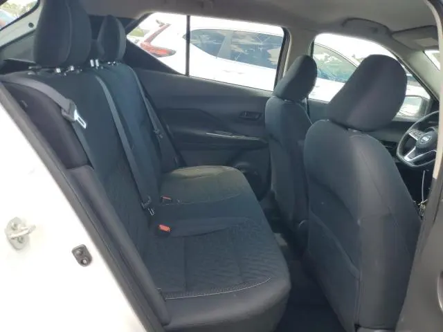 2021 NISSAN KICKS S  