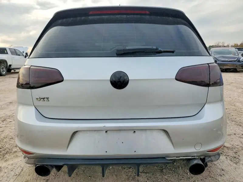 2016 VOLKSWAGEN GTI S/SE  