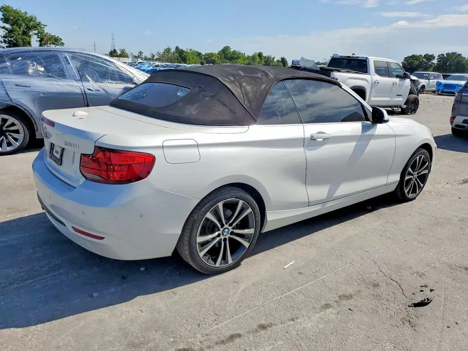 2018 BMW 230I   