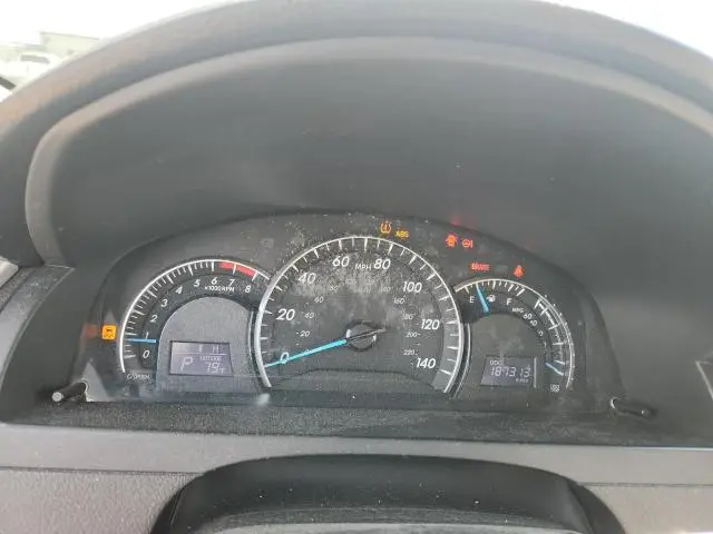 2014 TOYOTA CAMRY XLE  