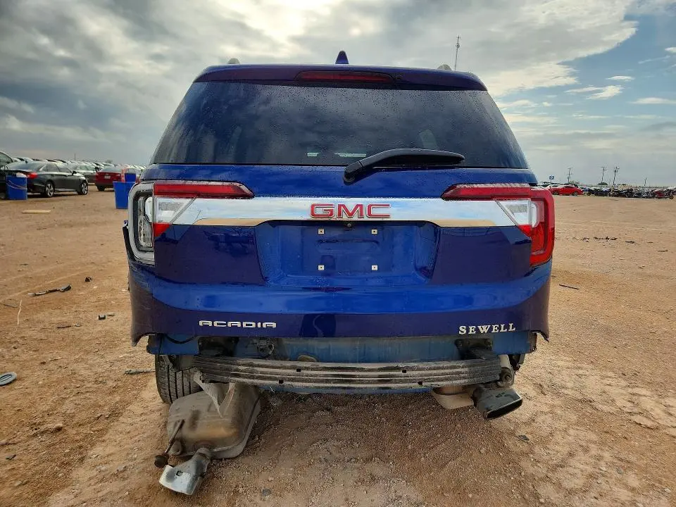 2023 GMC ACADIA SLT  