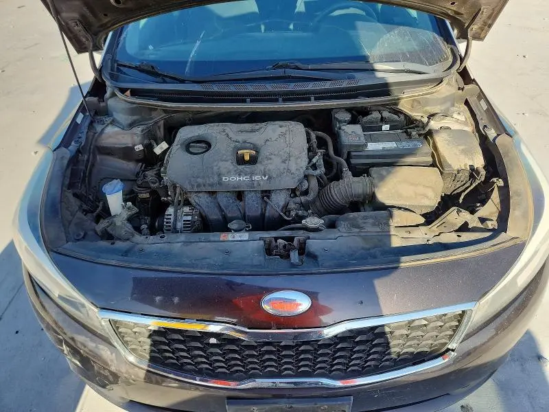 2017 KIA FORTE LX  