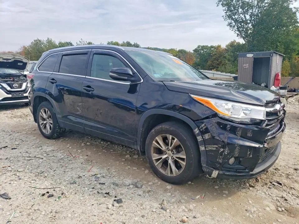 2014 TOYOTA HIGHLANDER XLE  