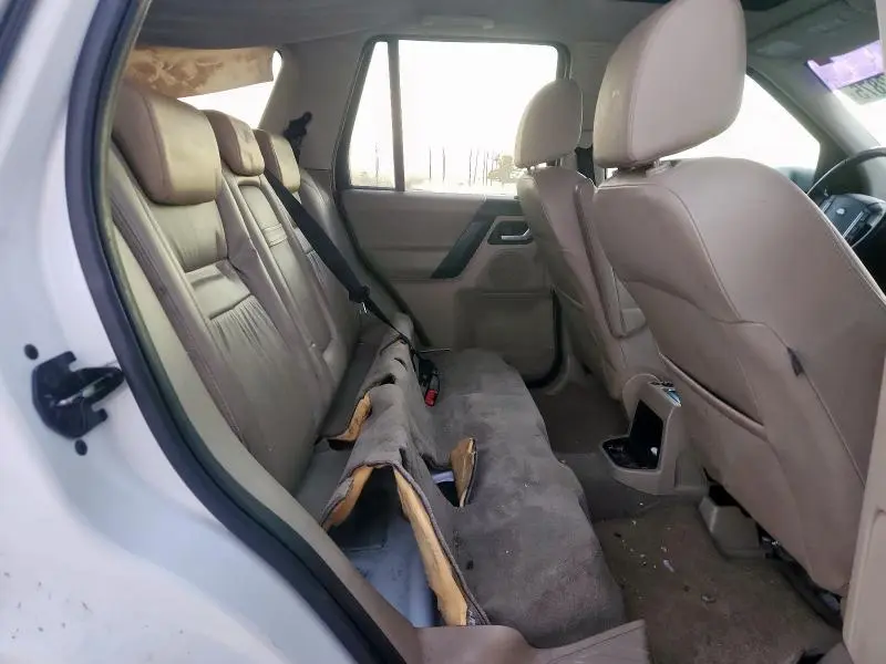 2011 LAND ROVER LR2 HSE LUXURY  