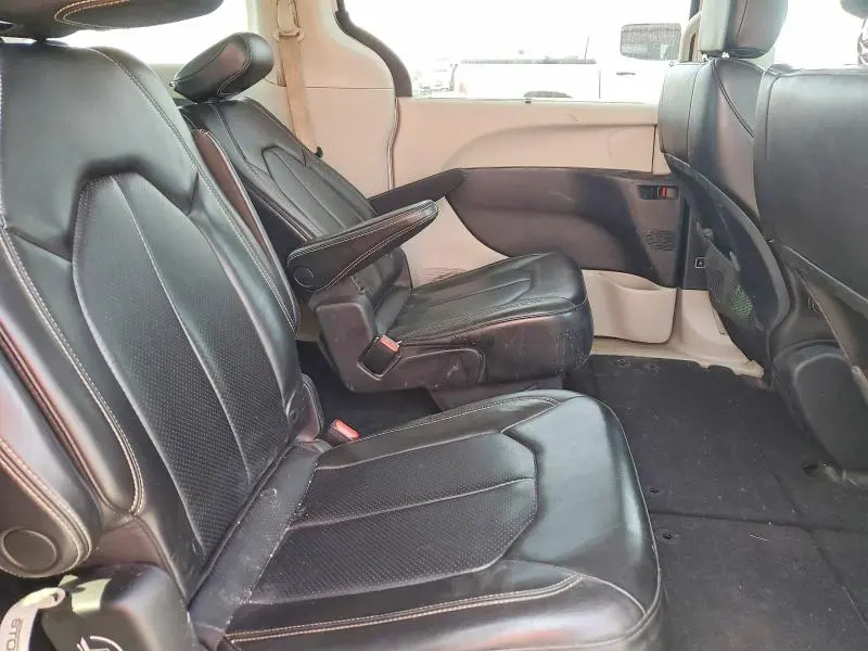 2020 CHRYSLER VOYAGER LXI  