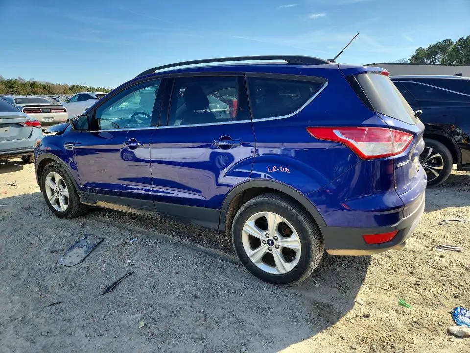 2016 FORD ESCAPE SE  
