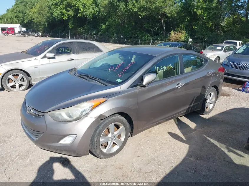 2013 HYUNDAI ELANTRA GLS