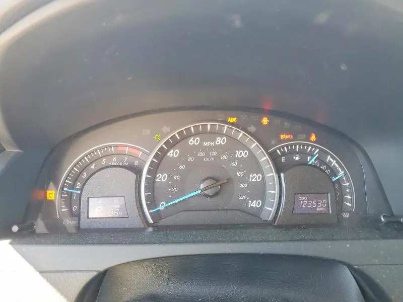 2014 TOYOTA CAMRY LE  