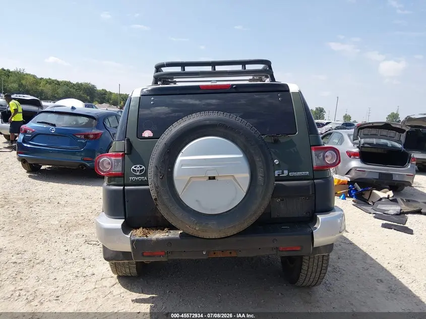 2014 TOYOTA FJ CRUISER  