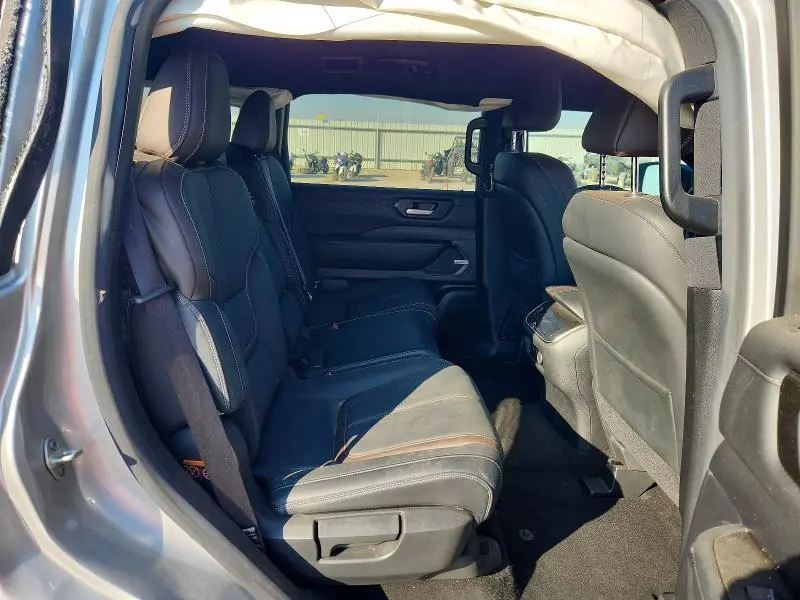 2025 NISSAN ARMADA SL  