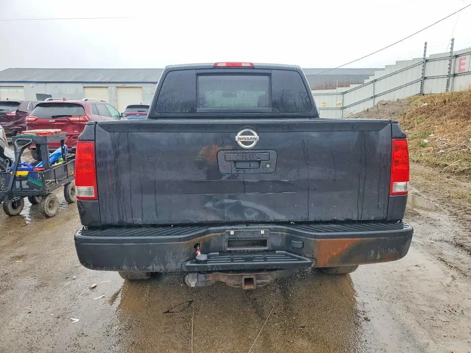 2013 NISSAN TITAN S  