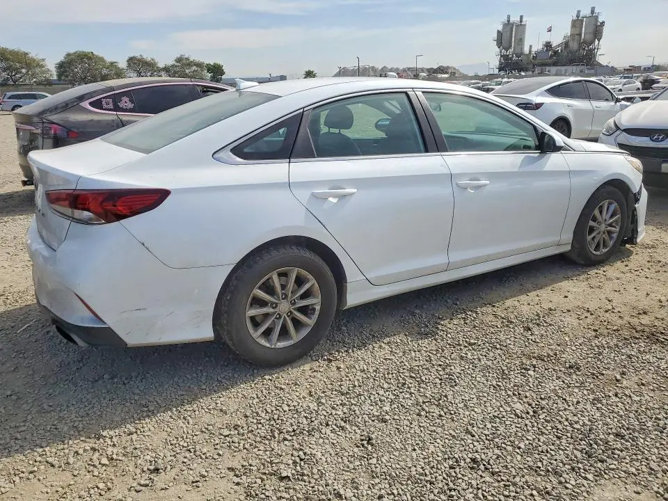 2019 HYUNDAI SONATA SE  