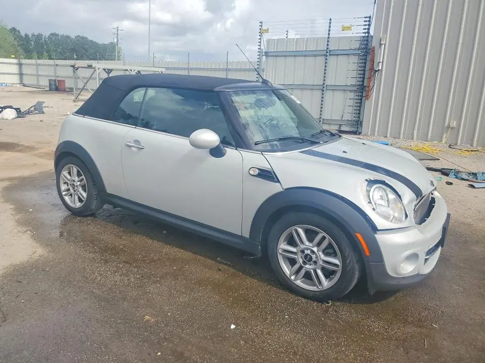 2015 MINI COOPER   