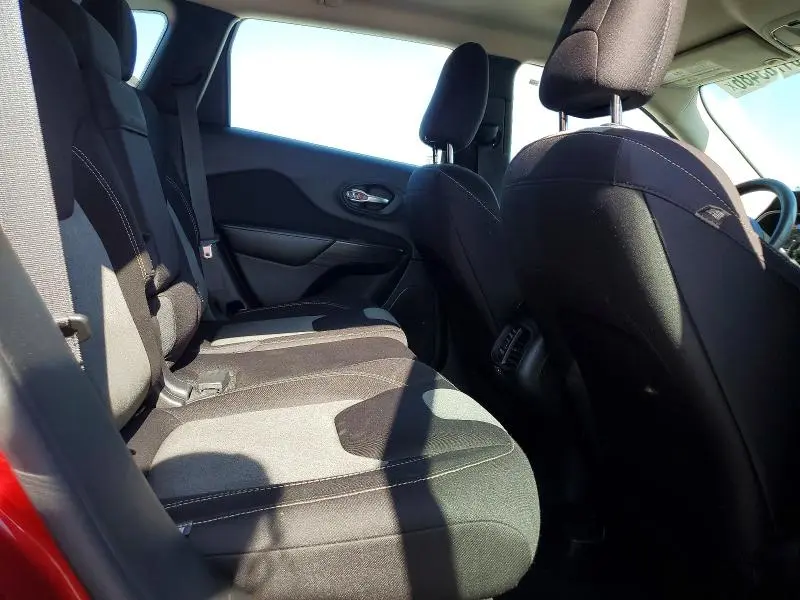2015 JEEP CHEROKEE SPORT  
