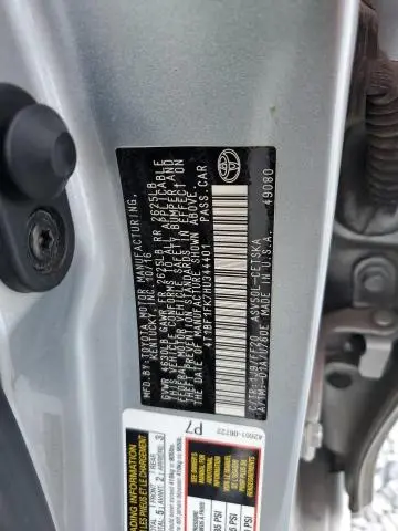 2017 TOYOTA CAMRY LE