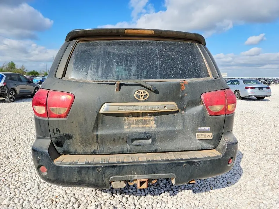 2013 TOYOTA SEQUOIA PLATINUM  