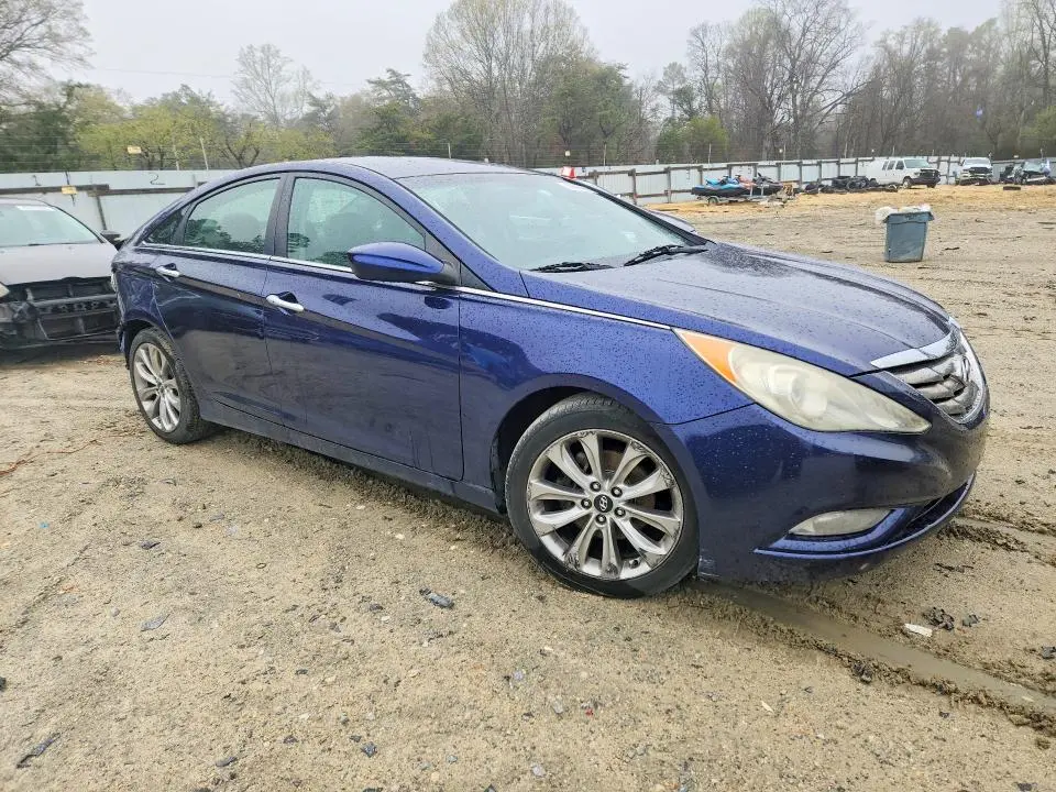 2012 HYUNDAI SONATA SE  