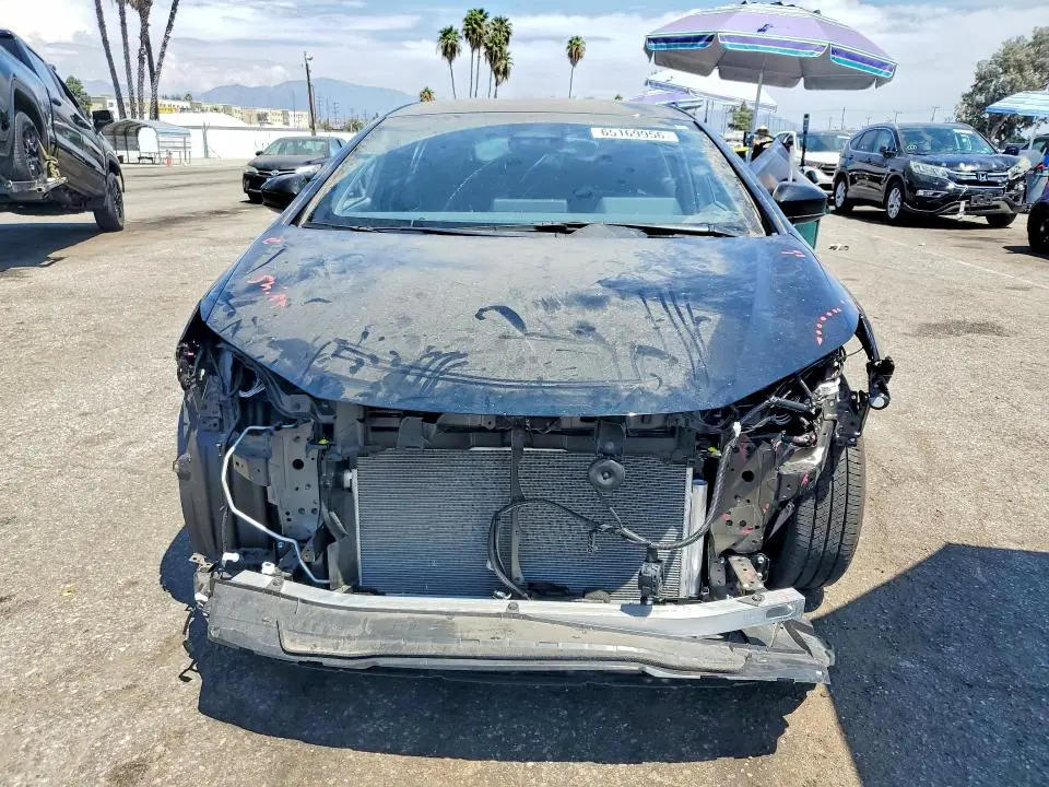 2025 TOYOTA PRIUS LE  