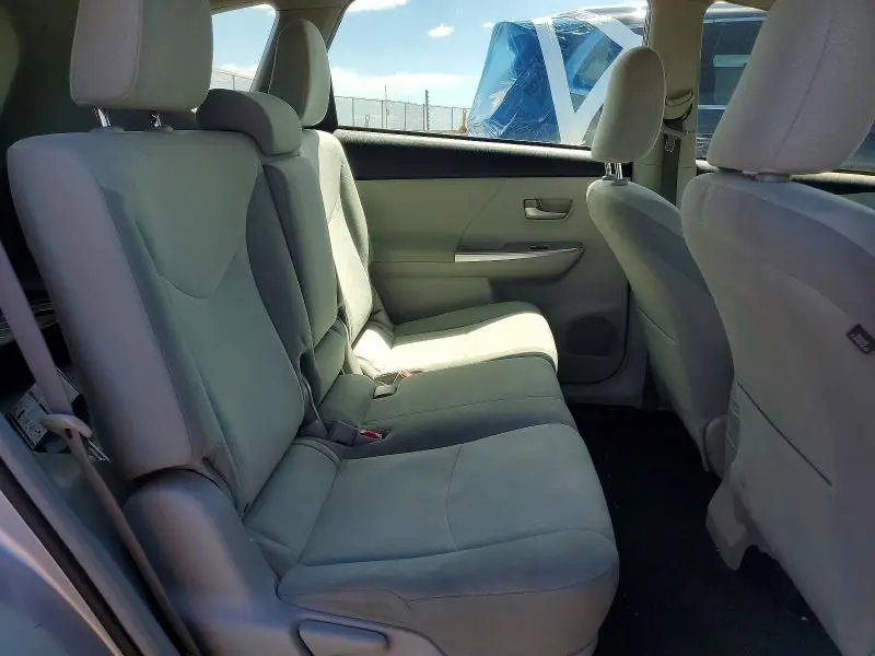2013 TOYOTA PRIUS V THREE  