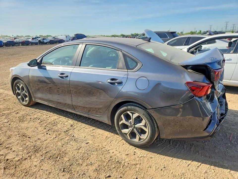 2021 KIA FORTE LXS  
