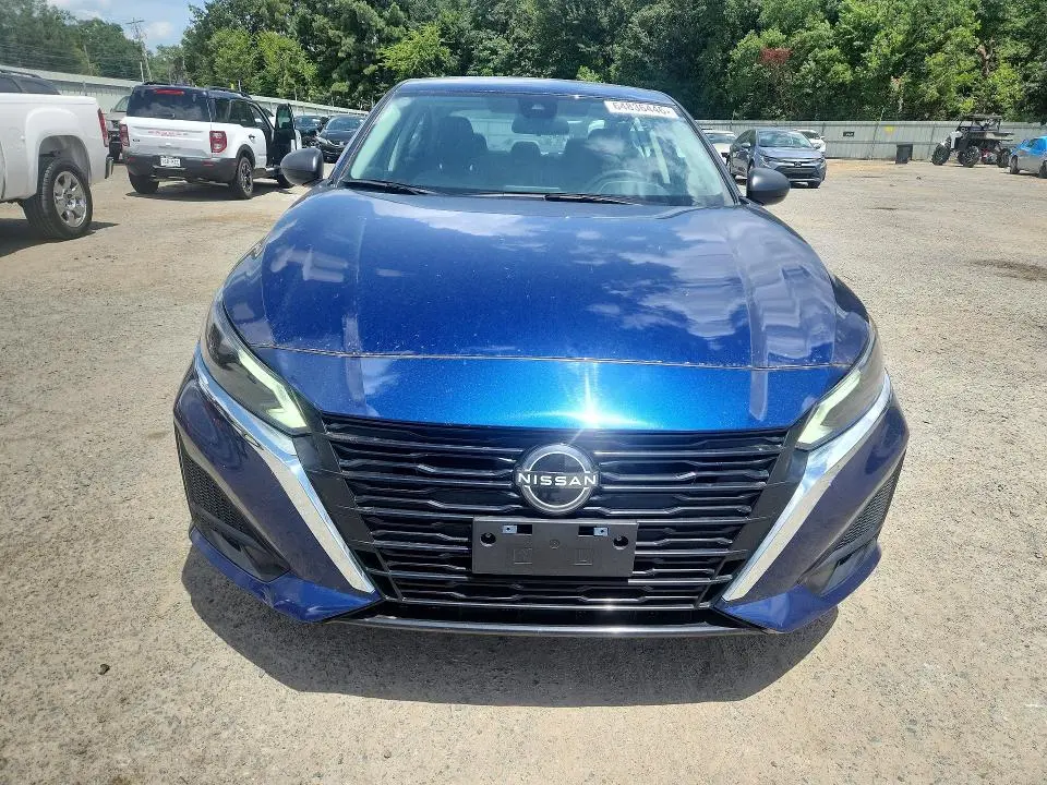 2024 NISSAN ALTIMA S  