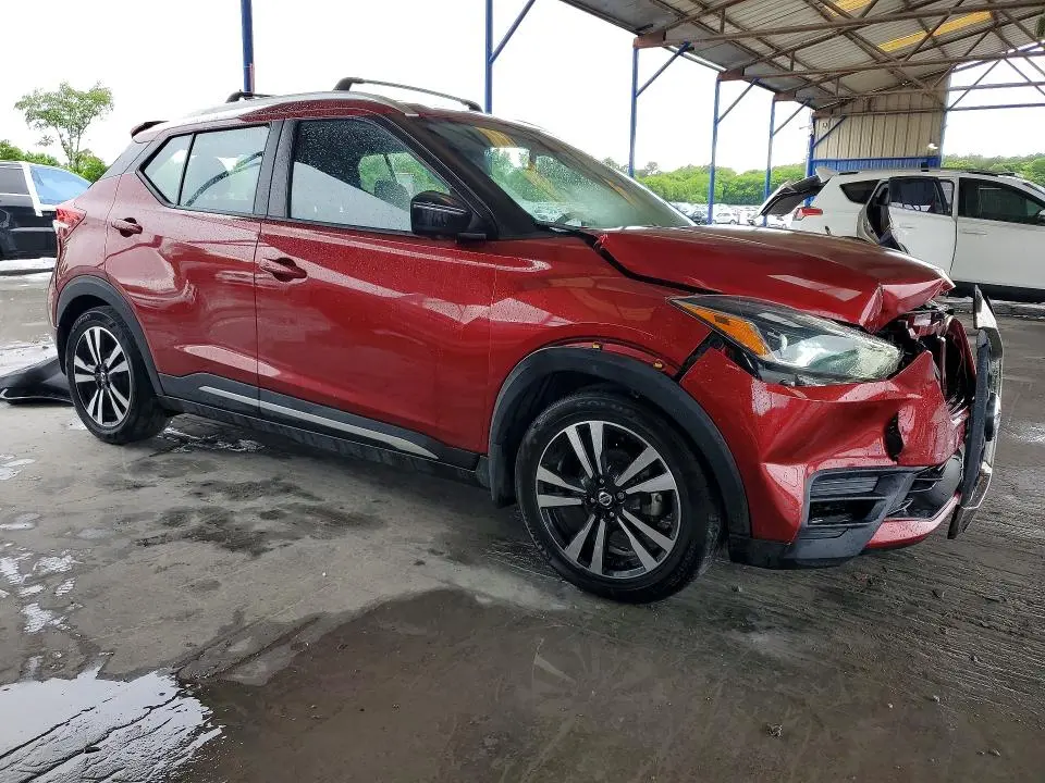 2018 NISSAN KICKS SR  