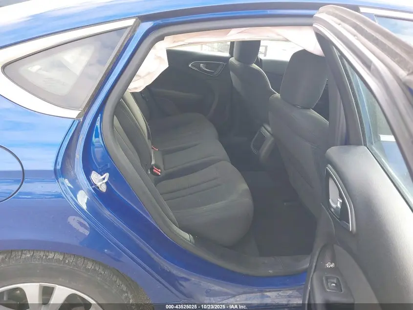 2016 CHRYSLER 200 LIMITED