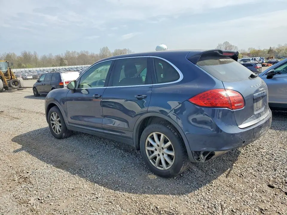 2014 PORSCHE CAYENNE   