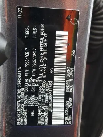 2023 TOYOTA 4RUNNER SE  