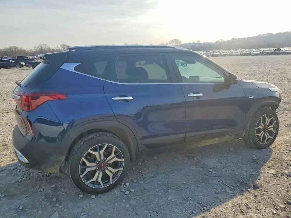 2023 KIA SELTOS SX  